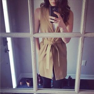 Massimo Dutti Sleeveless Tan Belted Vest